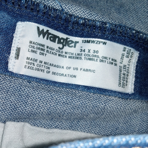 Wrangler Like New 100% Cotton Relaxed Fit Straight Leg Denim Jeans size 34X30 - Picture 5 of 8